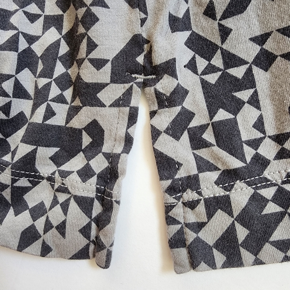 Uniqlo SPRZ NY MoMA Collection Graphic Tee in Gray Size XS - Picture 5 of 8